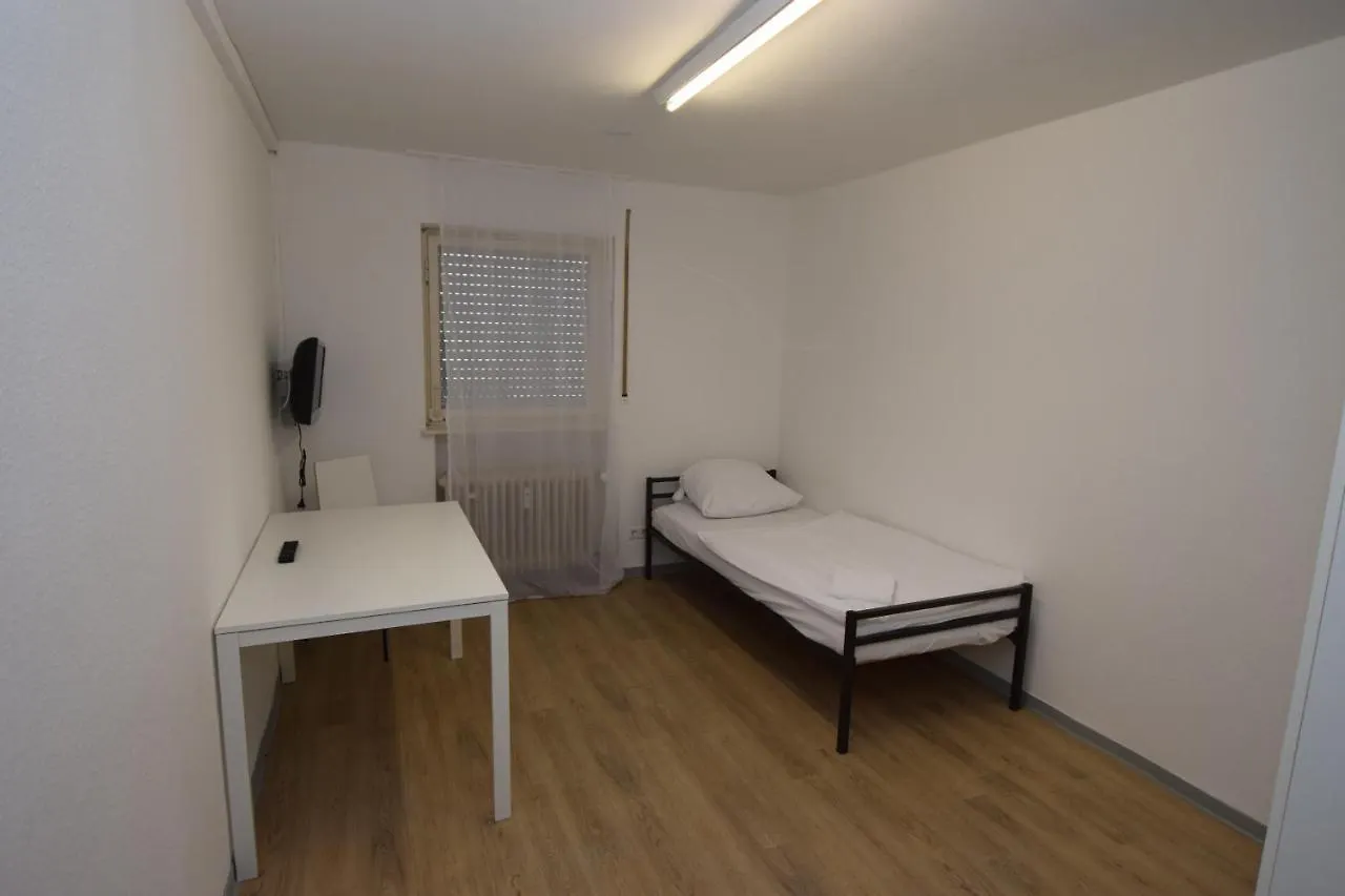 Feuerbach Zimmer Stuttgart 0*,  Németország