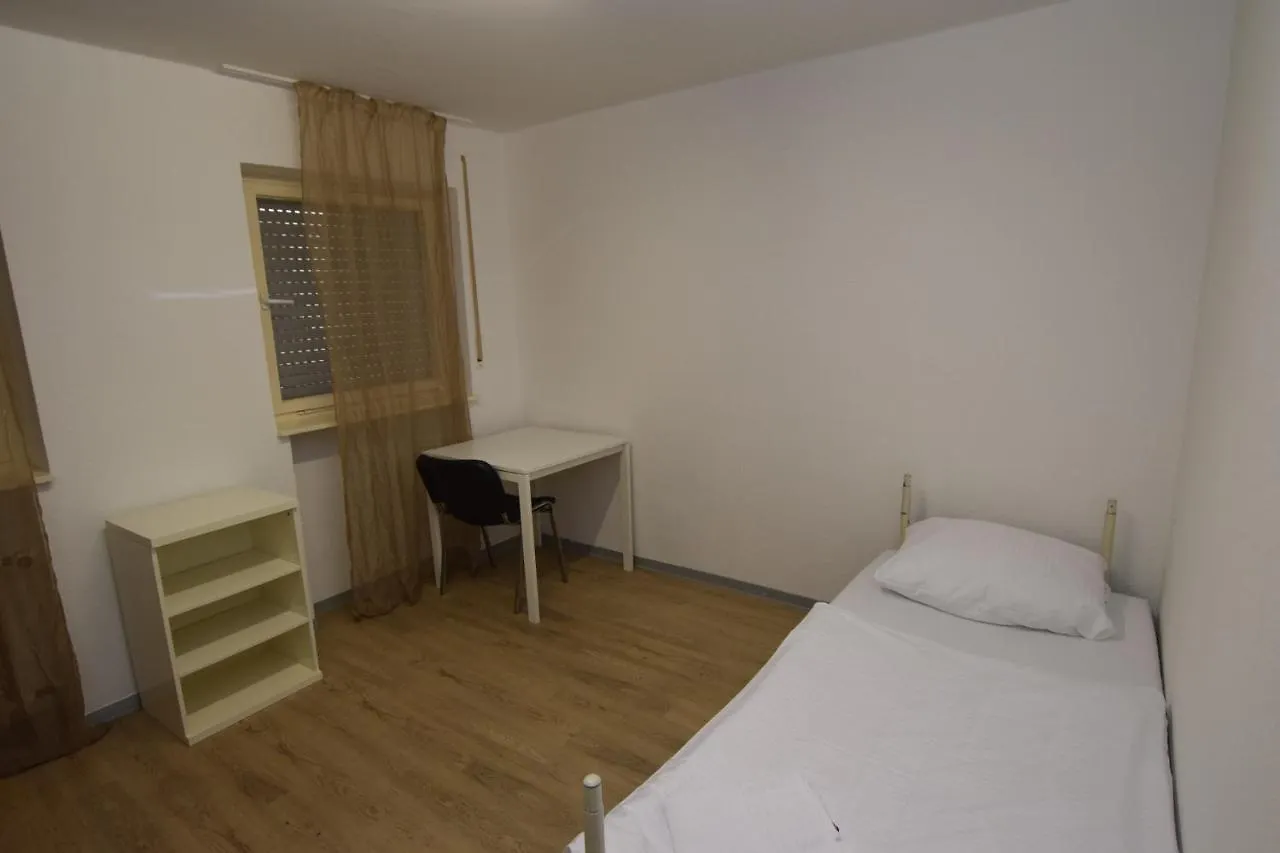 Feuerbach Zimmer Stuttgart Germany