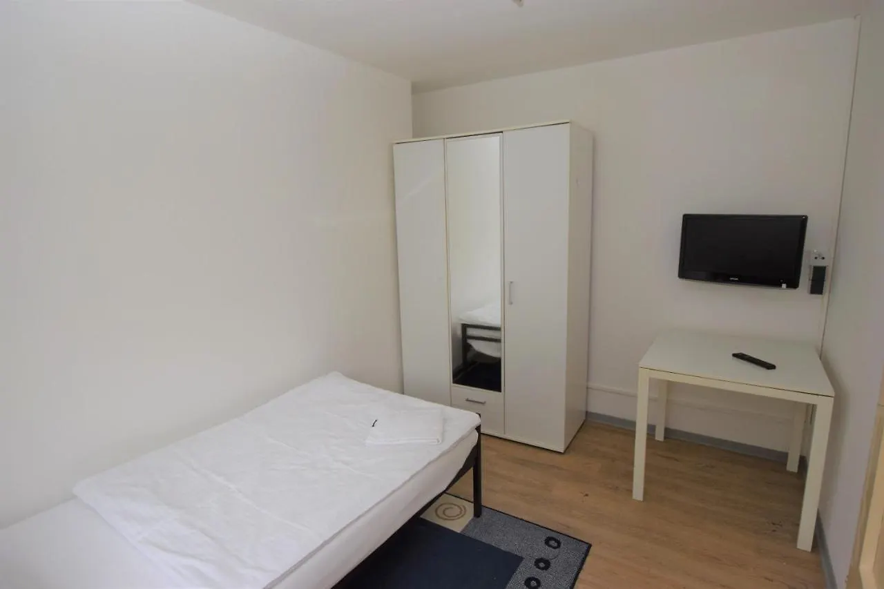 Feuerbach Zimmer Stuttgart 0*,